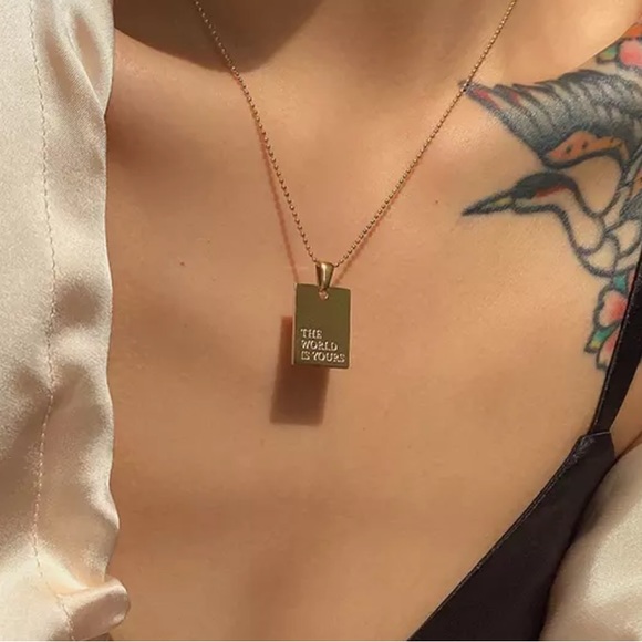 NEW 18K GOLD ENGRAVED LETTER MESSAGE SQUARE PENDANT BEADS CHAIN NECKLACE - Picture 5 of 7